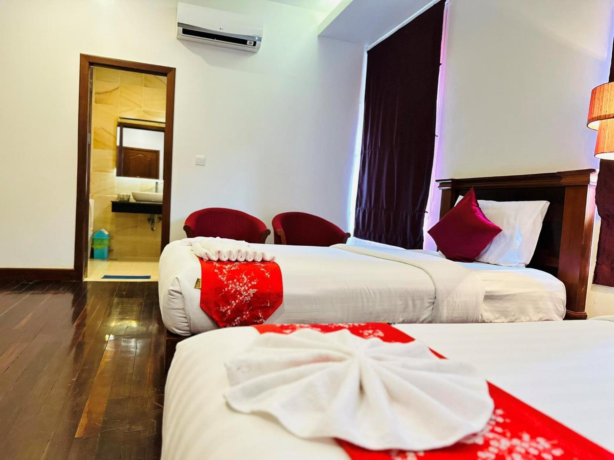 Holy Angkor Hotel Сиемрип Экстерьер фото